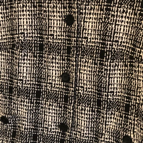 Stretchy & Soft Jacket 🎈2 for $15 🎈 - Picture 4 of 8